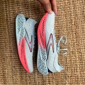 Brooks - Exclusive Exhilarate-BLe Running Shoes - mens 11